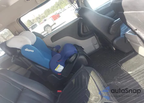 2014 Chrysler Town & Country Touring z USA, uszkodzony, nr VIN 2C4RC1BG4ER448043